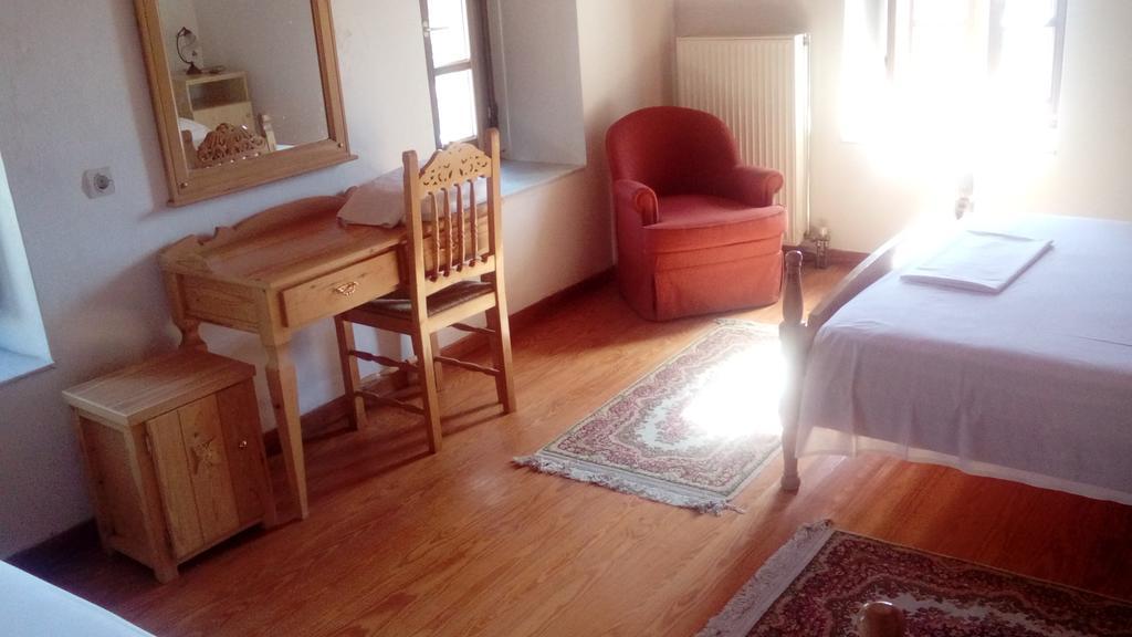 Theoni'S House Hotell Dhímitra Eksteriør bilde