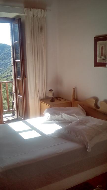 Theoni'S House Hotell Dhímitra Eksteriør bilde